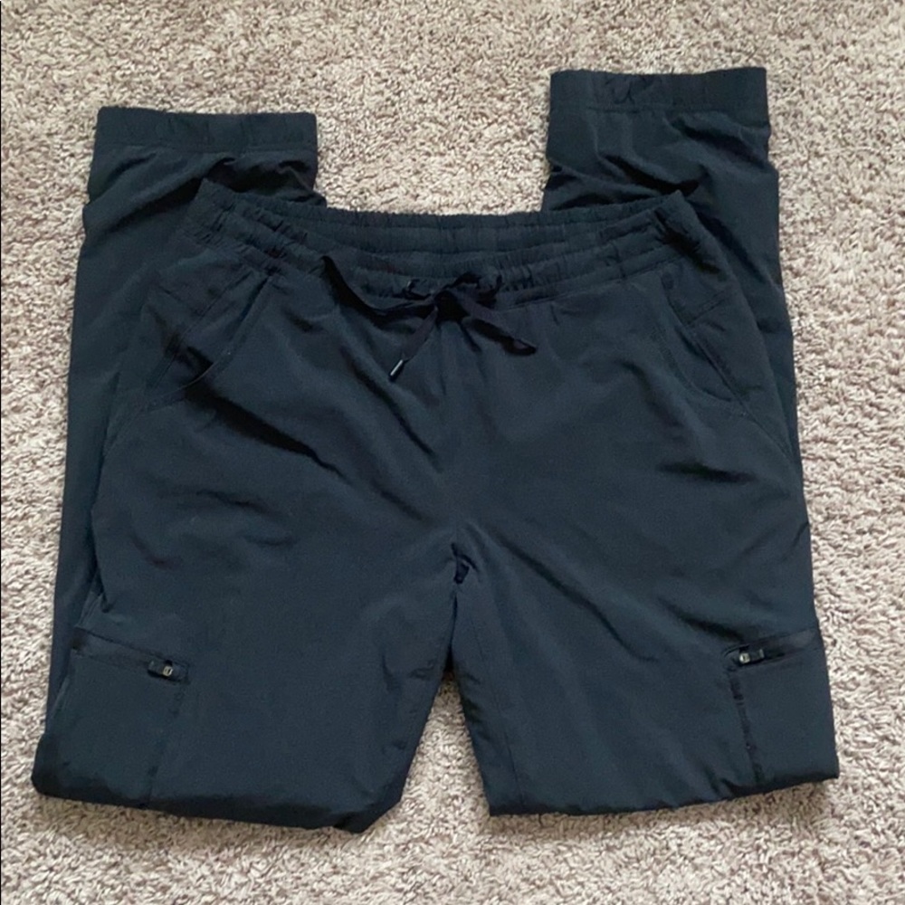 Women’s Eddie Bauer fleece lined pants